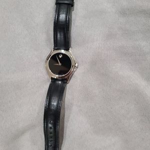 Womens classic leatherband Movado watch